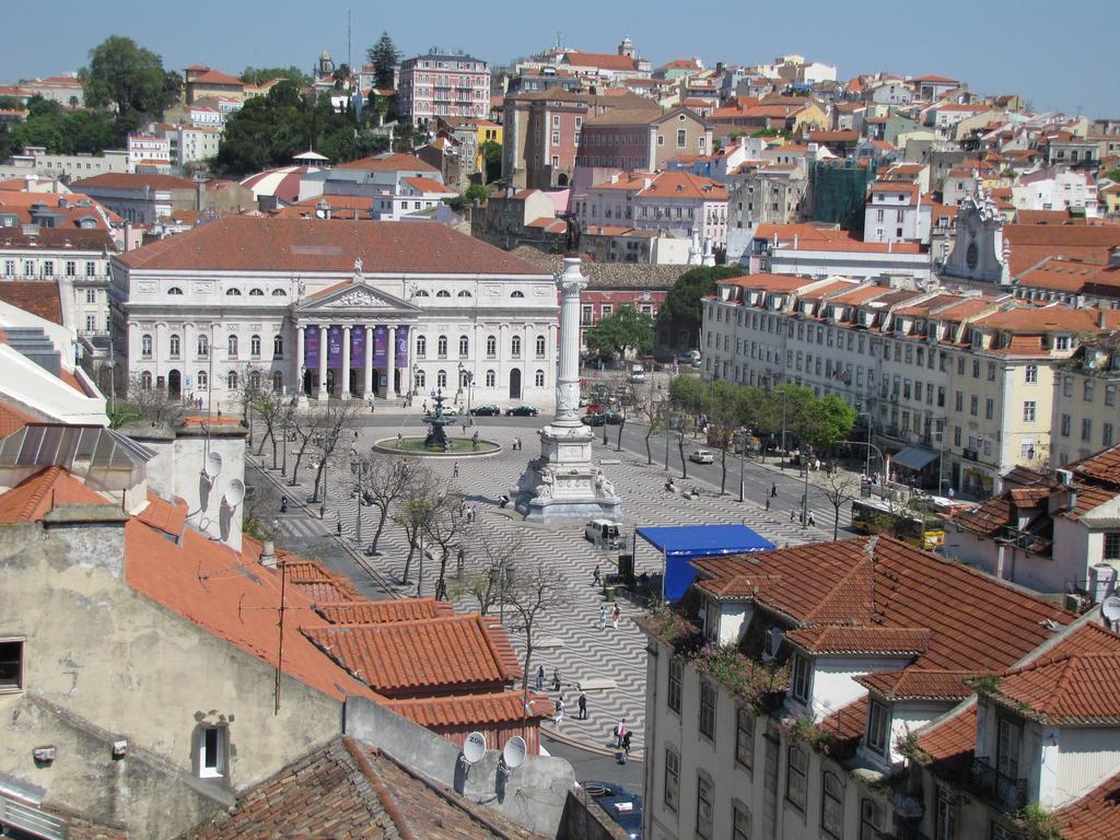 Remodeled Historic Apartment In Bairro Alto Lisboa Dış mekan fotoğraf