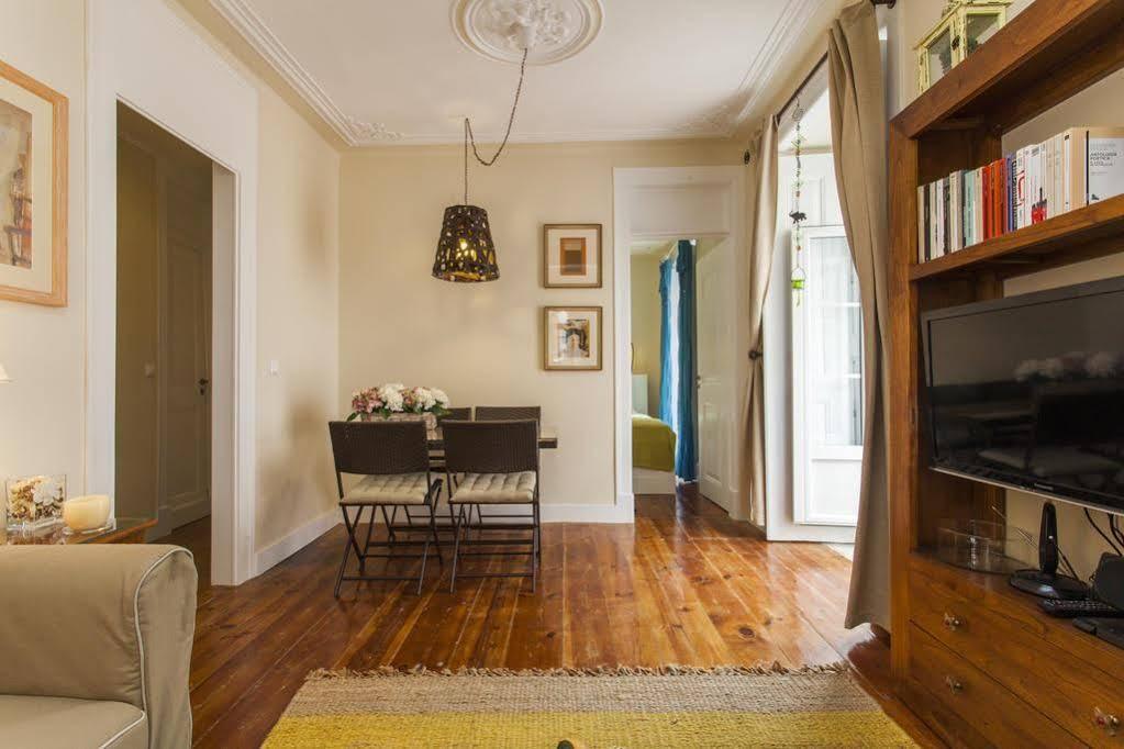 Remodeled Historic Apartment In Bairro Alto Lisboa Dış mekan fotoğraf