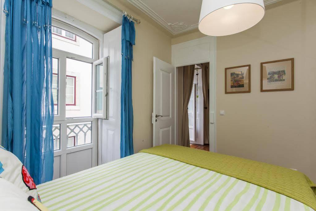 Remodeled Historic Apartment In Bairro Alto Lisboa Dış mekan fotoğraf